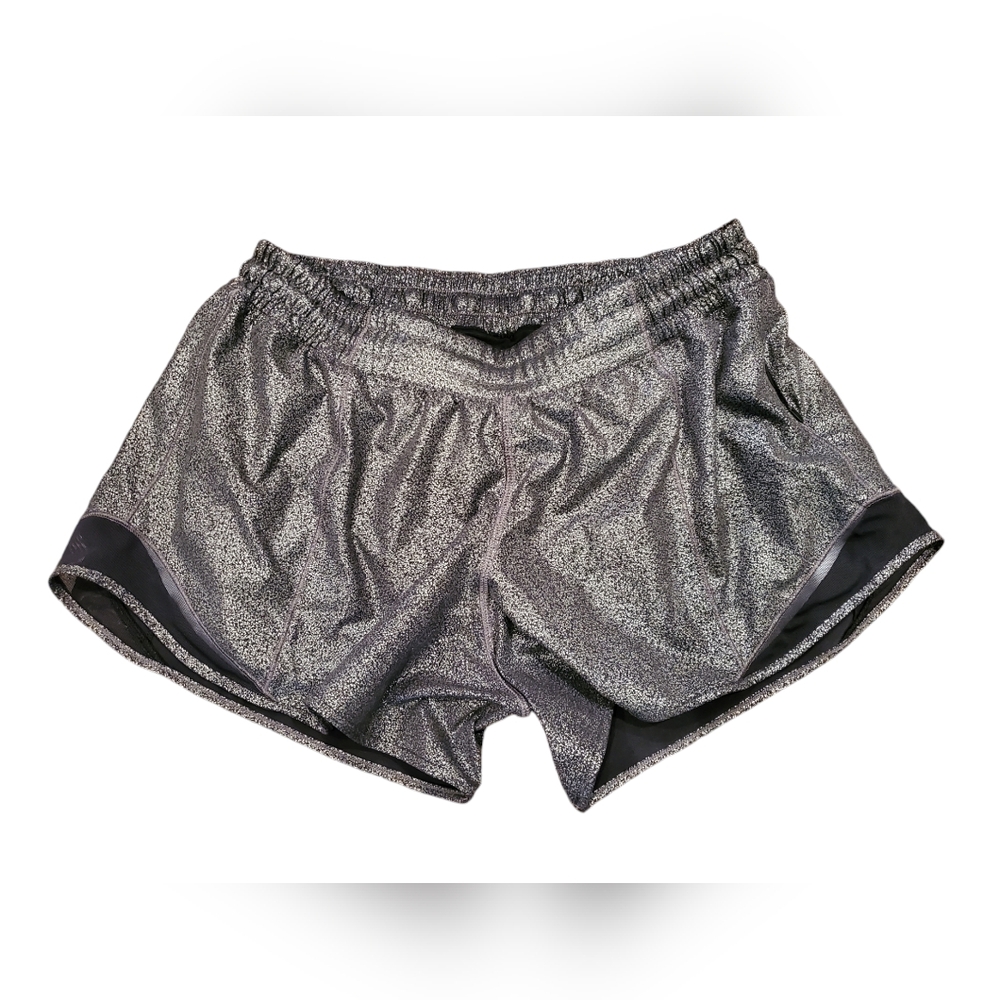 Lululemon Silver Metallic Hotty Hot Shorts II -   4 inch  - Size 10 - Picture 2 of 12